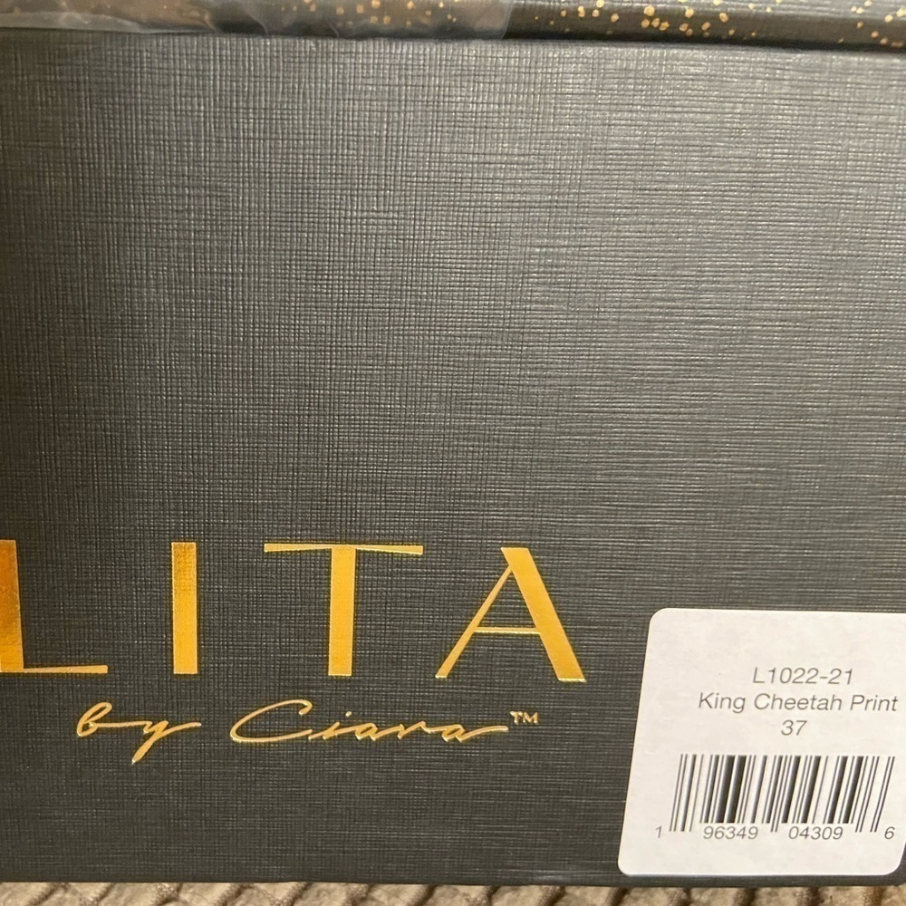 New in box Lita by Ciara Cheetah Print leather slides size 37 - Picture 7 of 7
